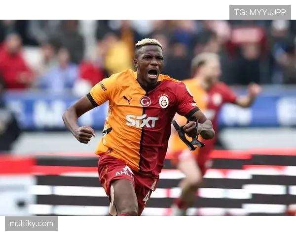 沃特金斯 vs 奥斯梅恩：身体素质与对抗能力差距在哪